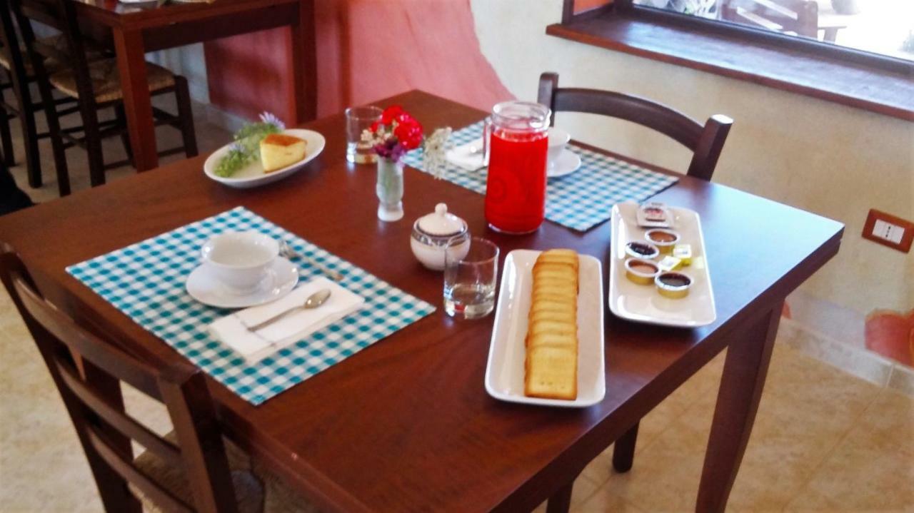 Agriturismo Sogno Latino إيغليزياس المظهر الخارجي الصورة