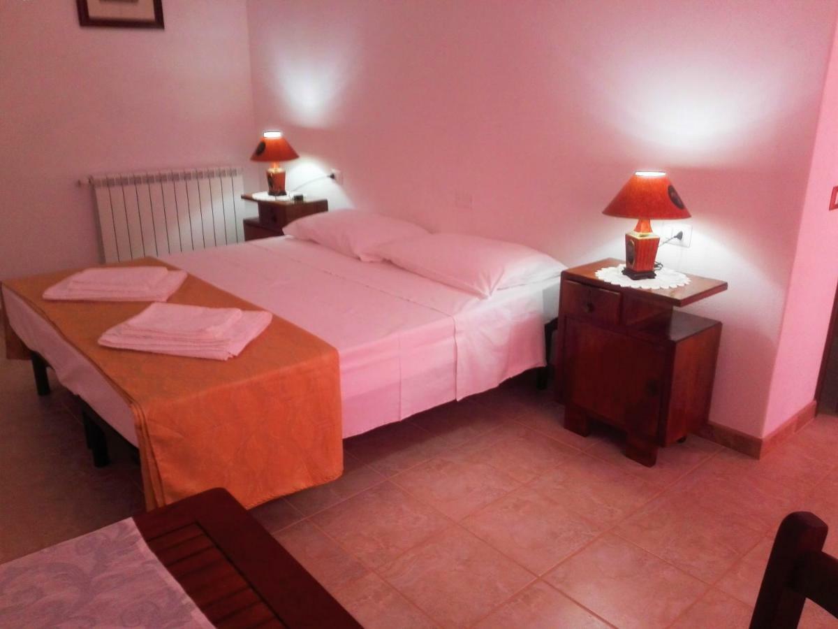 Agriturismo Sogno Latino إيغليزياس المظهر الخارجي الصورة
